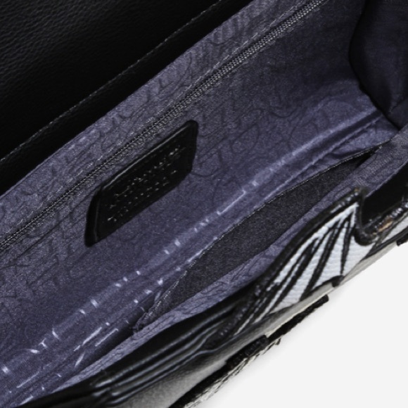 DANIELLE NICOLE GOT Daenerys Targaryen DRAGON CROSSBODY BAG! - Picture 4 of 8